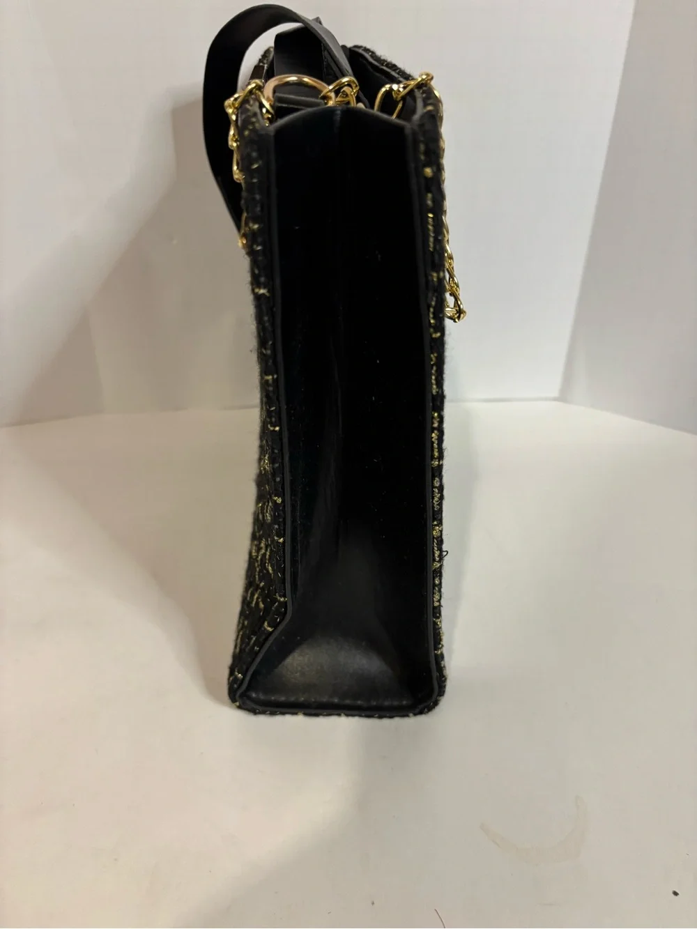 Black Tweed Shoulder Bag with Gold Chain Strap